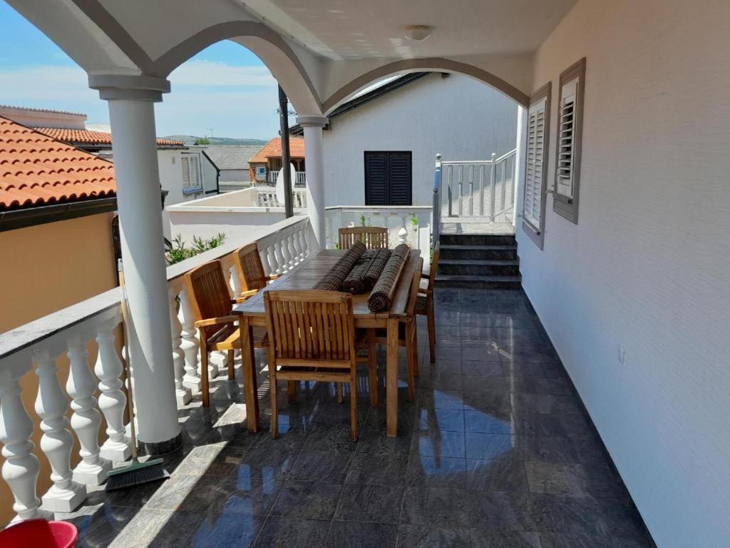 Apartmani Ira Вир Екстер'єр фото