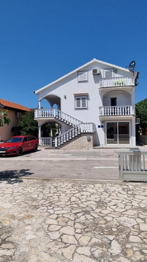 Apartmani Ira Вир Екстер'єр фото