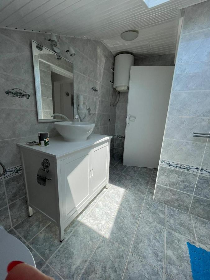 Apartmani Ira Вир Екстер'єр фото