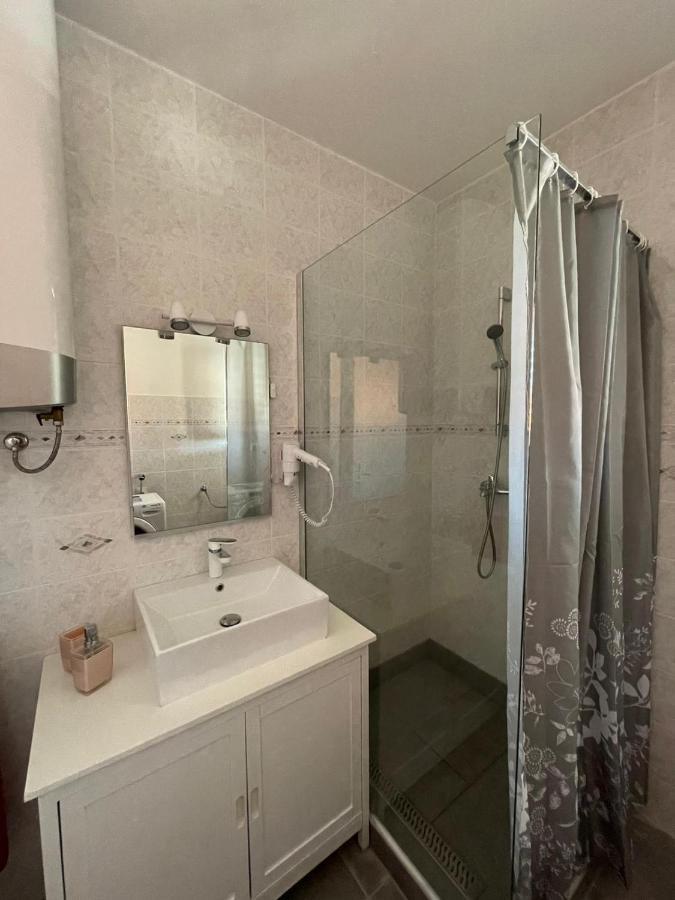 Apartmani Ira Вир Екстер'єр фото